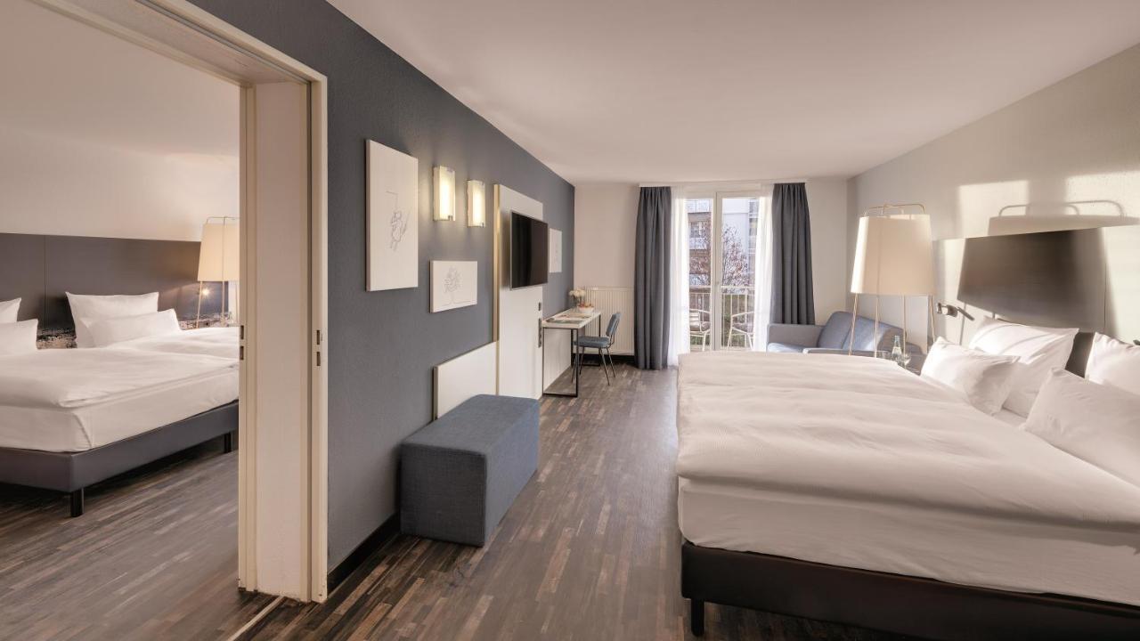 Hotel The Yard باد هونيف ام راين المظهر الخارجي الصورة