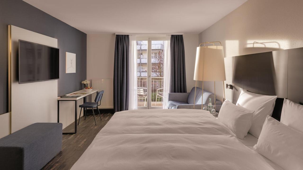 Hotel The Yard باد هونيف ام راين المظهر الخارجي الصورة