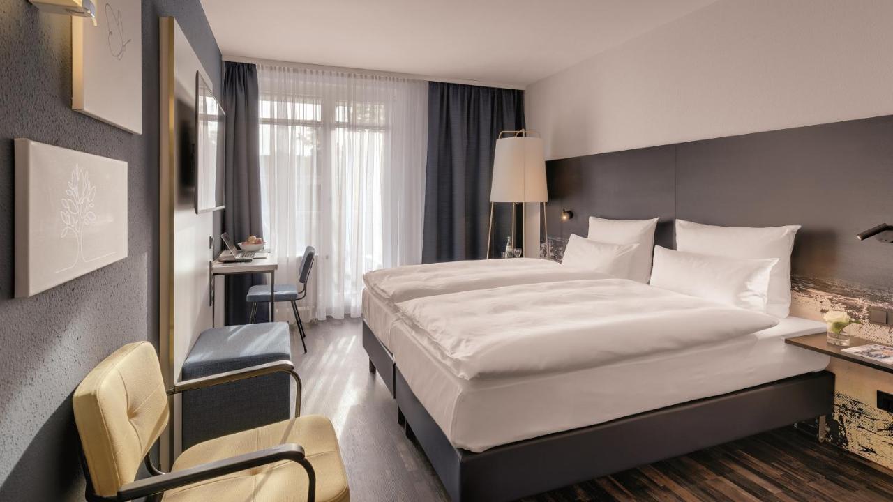 Hotel The Yard باد هونيف ام راين المظهر الخارجي الصورة