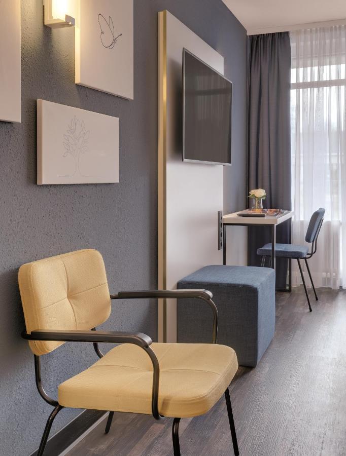 Hotel The Yard باد هونيف ام راين المظهر الخارجي الصورة