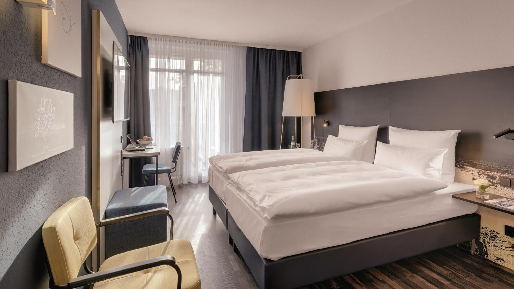 Hotel The Yard باد هونيف ام راين المظهر الخارجي الصورة